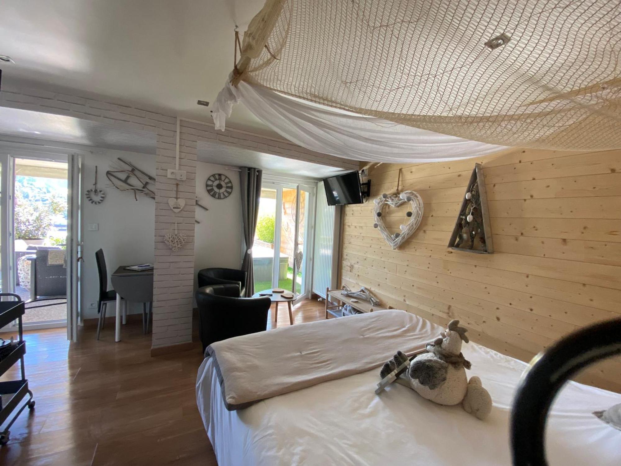 Au Nid Cosy D'Isa A Gerardmer Vosges - Spas Privatifs 외부 사진